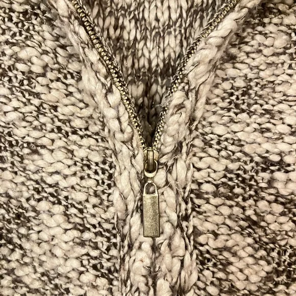 Charter Club Brown Knit Sweater Vest with Faux Fur Collar - Picture 3 of 4